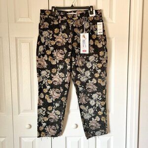 BRAND NEW Floral Denim MOM High Rise Jeans Size 15/32